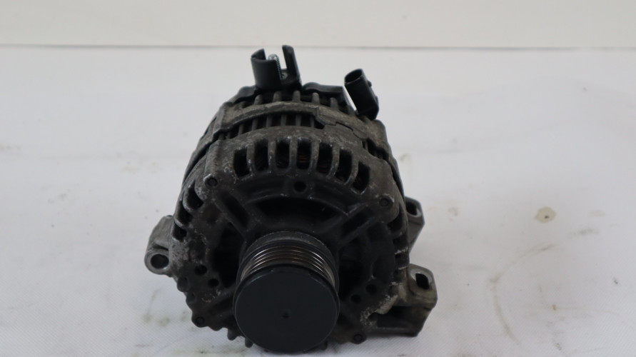 VOLVO V70 III ALTERNATOR 6G9N-10300-HD