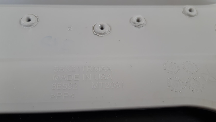 CHRYSLER PACIFICA 16- OBUDOWA TYLNEGO PANELU FOTEL KIEROWCY