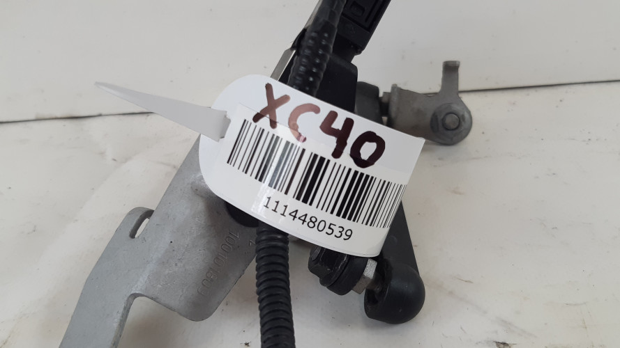 VOLVO XC40 CZUJNIK POZIOMOWANIA ŚWIATEŁ LEWY PRZÓD 32221957