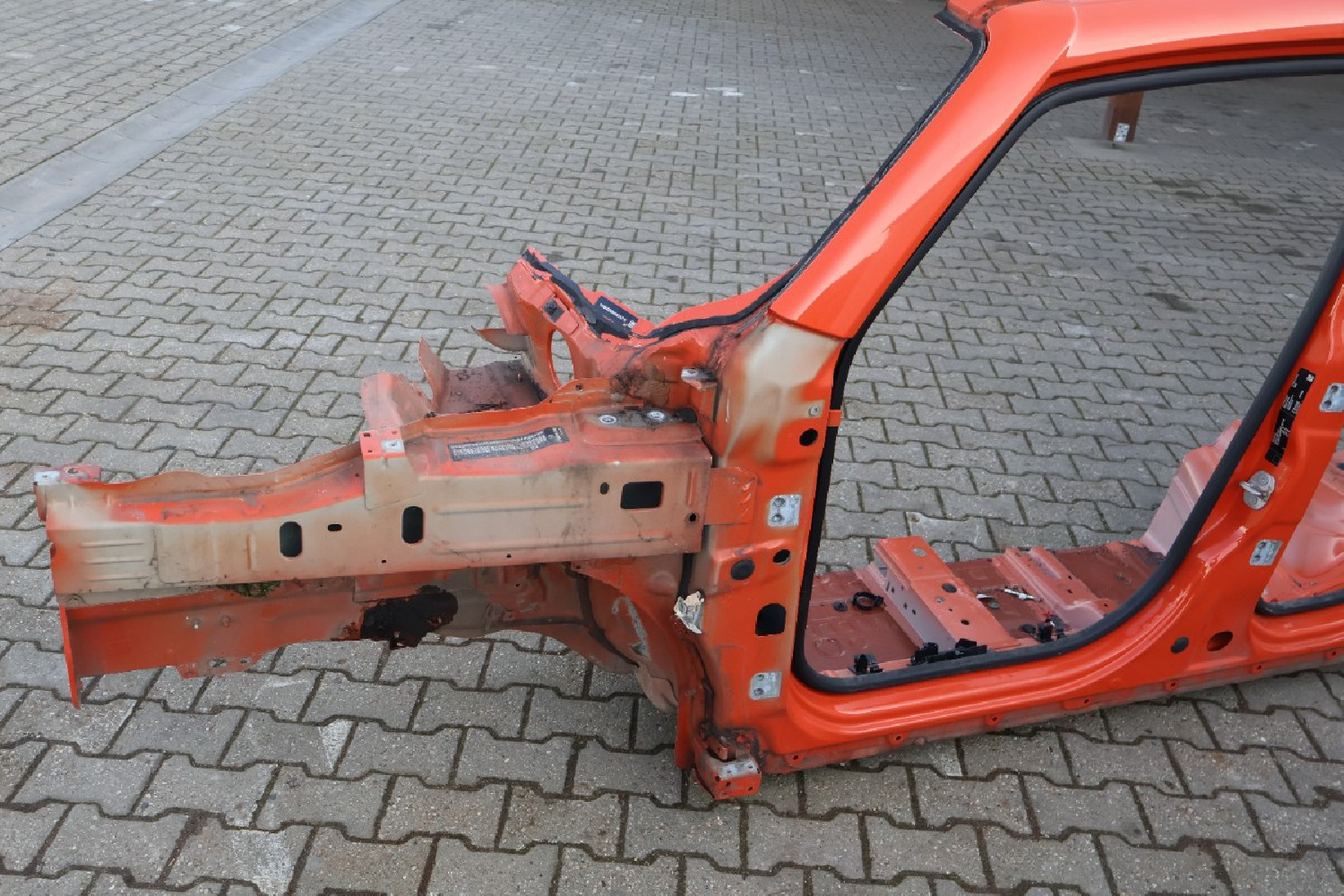 JEEP RENEGADE ĆWIARTKA LEWA PRZÓD 562