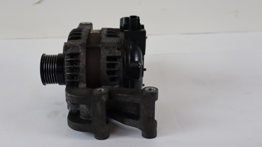 VOLVO S40 ALTERNATOR 30687072, 3M5T-10300-NB