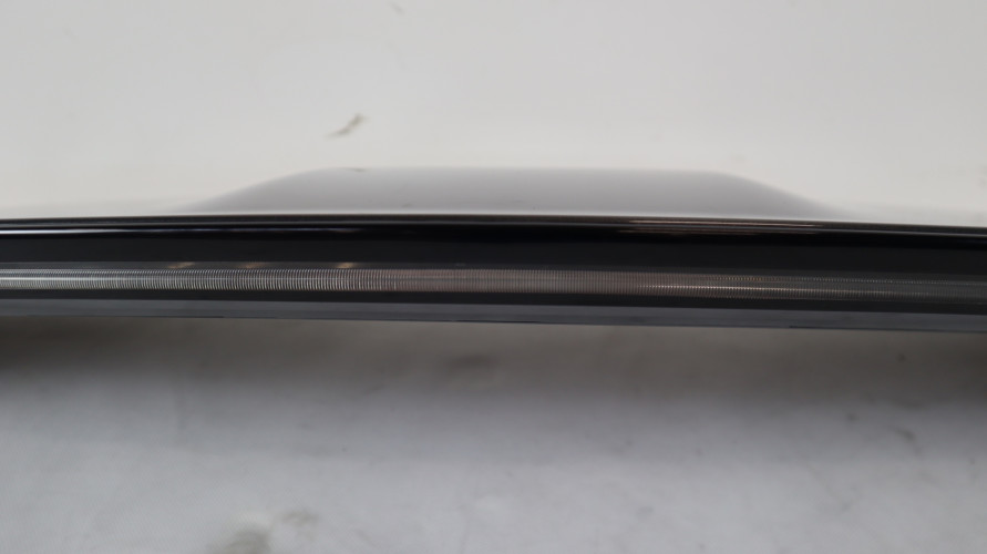 RANGE ROVER VELAR L560 SPOILER KLAPY BAGAŻNIKA J8A2-44210-A-PIA-02