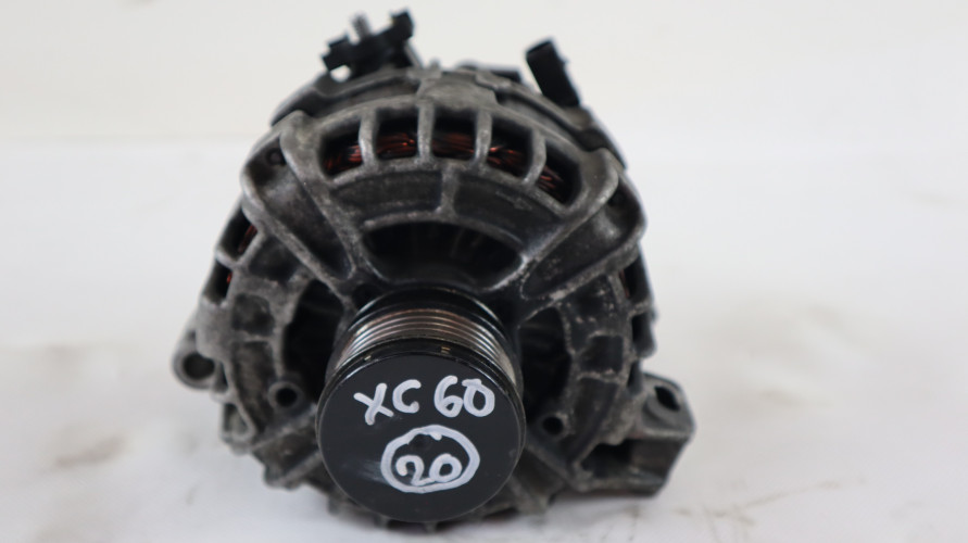 VOLVO XC60 ALTERNATOR 30659131