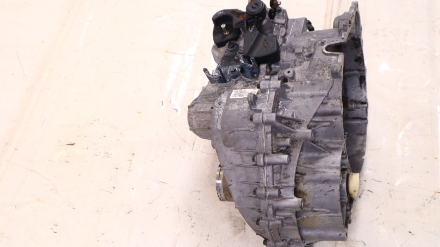VOLVO V70 2.4 D5 SKRZYNIA BIEGÓW MANUALNA 9482374