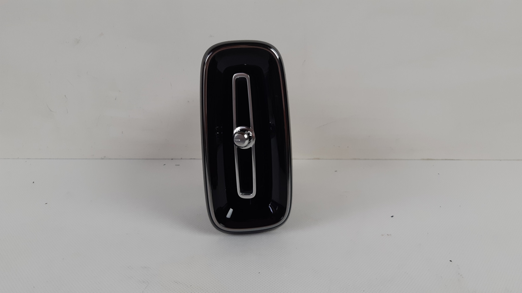 VOLVO XC40 KRATKA NAWIEWU PRAWA 31442626