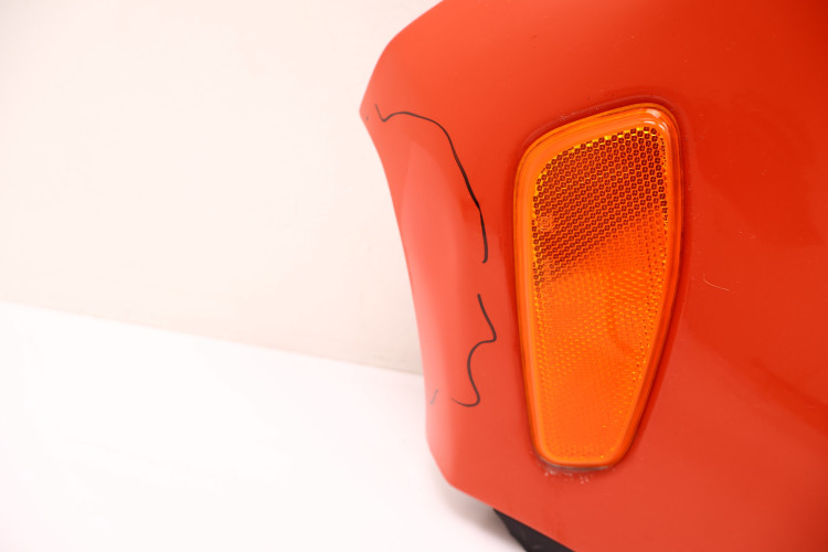 JEEP RENEGADE BŁOTNIK LEWY PRZÓD 562