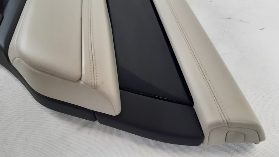 RANGE ROVER VOGUE L405 BOCZEK DRZWI PRAWY TYŁ