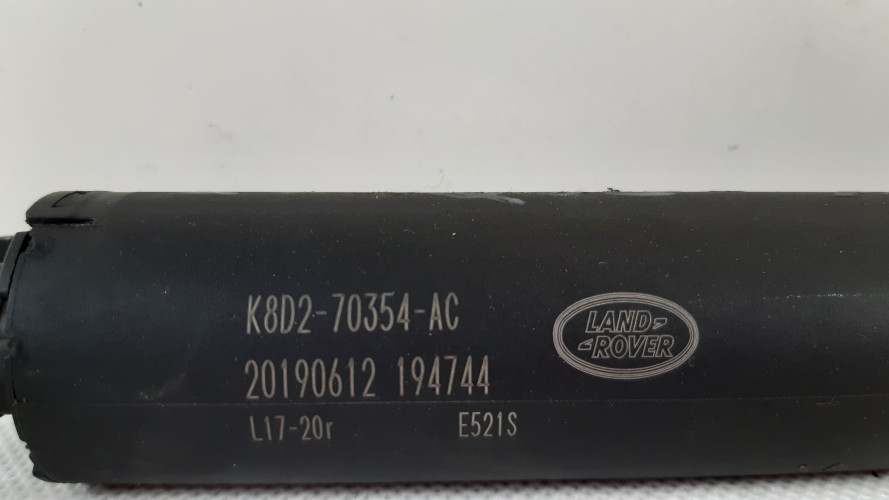 RANGE ROVER EVOQUE II L551 18- SIŁOWNIK KLAPY BAGAŻNIKA K8D2-70354-AC