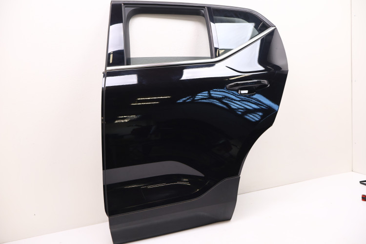 VOLVO XC40 DRZWI LEWE TYŁ 717