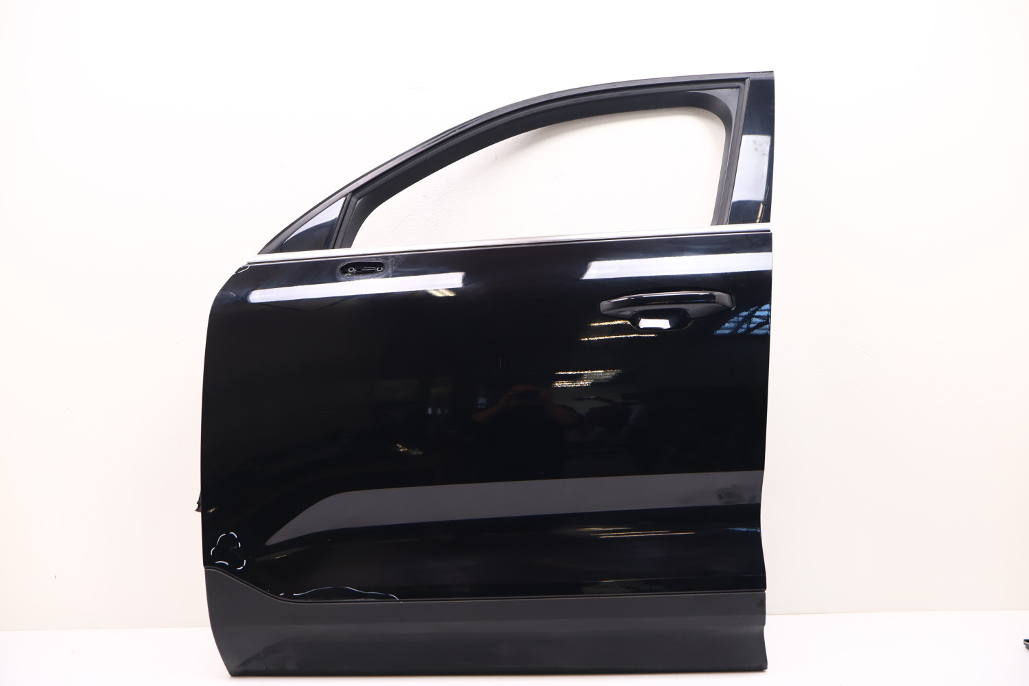 VOLVO XC40 DRZWI LEWE PRZÓD 717