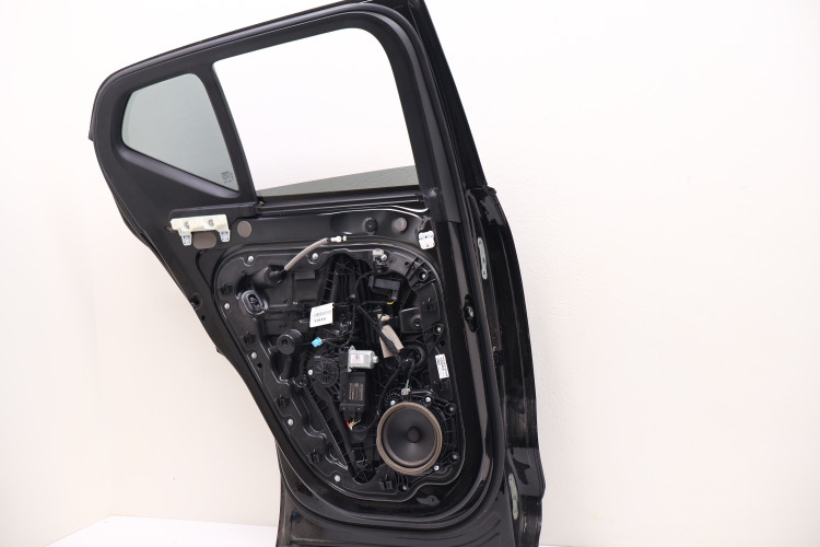 VOLVO XC40 DRZWI LEWE TYŁ 717