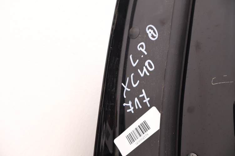 VOLVO XC40 DRZWI LEWE PRZÓD 717