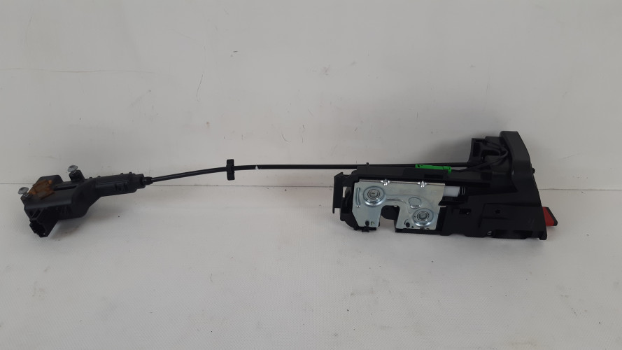VOLVO XC40 ZAMEK KANAPY LEWY
