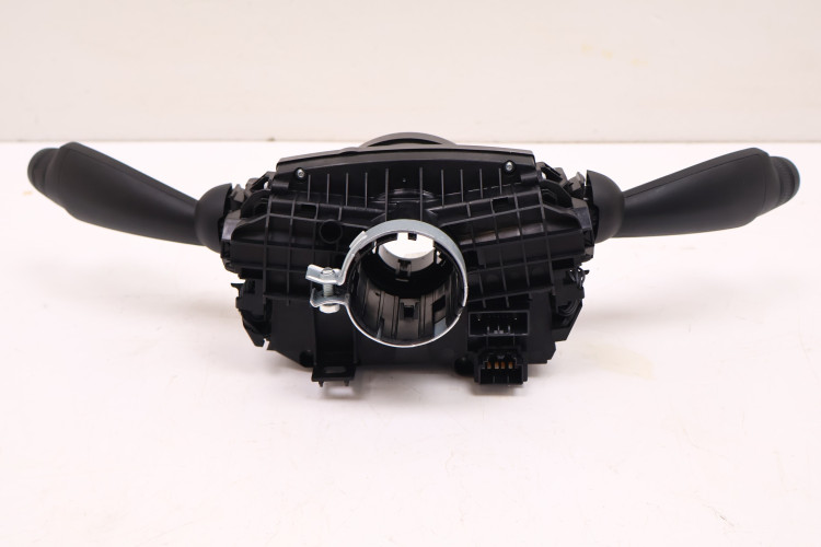 VOLVO XC40 PRZEŁĄCZNIK ZESPOLONY 32275368