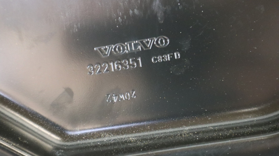 VOLVO V60 II OSŁONY ŚCIANY GRODZIOWEJ 32348064, 32216351