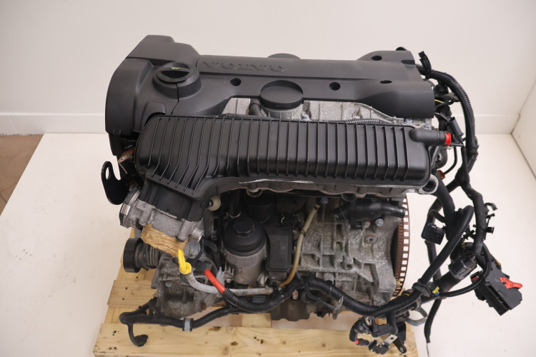 VOLVO V70 2.5 T SILNIK B5254T