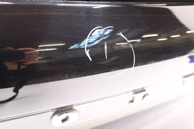 VOLVO XC40 KLAPA BAGAŻNIKA 717