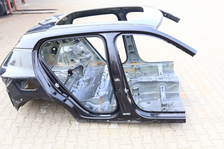 VOLVO XC40 ĆWIARTKA KAROSERIA TYŁ DACH BŁOTNIK PRAWY LEWY