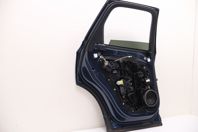 VOLVO XC60 II DRZWI LEWE TYŁ 723