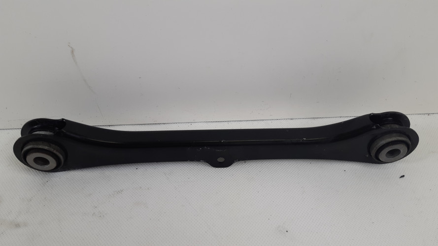 VOLVO XC40 WAHACZ TYŁ 32221140