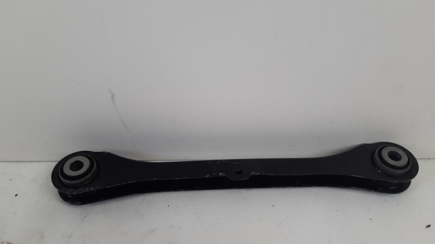 VOLVO XC40 WAHACZ TYŁ 32221140