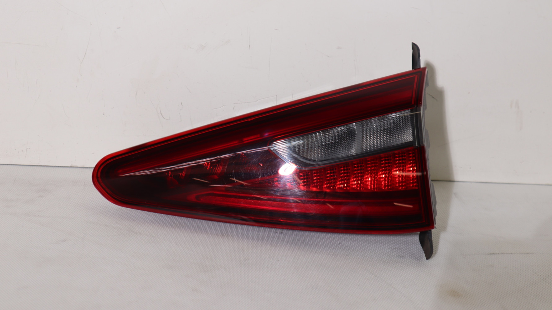 ALFA ROMEO STELVIO LAMPA PRAWA TYŁ 505531800