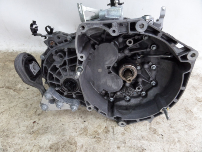 FIAT 500L 1.6 MTJ SKRZYNIA BIEGÓW MANUALNA C635.6.35.21