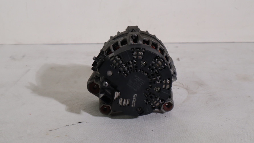 VOLVO XC40 2.0 T4 ALTERNATOR 31489212