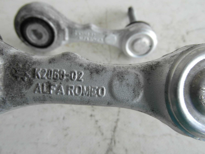 ALFA ROMEO GIULIA 2.0 ŁĄCZNIK STABILIZATORA 