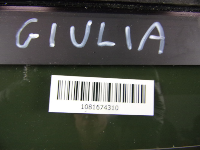 ALFA ROMEO GIULIA SZYBA TYŁ