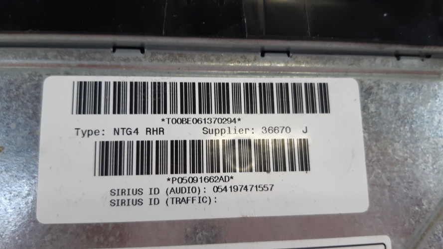 CHRYSLER PACIFICA 16- RADIO 68232026AK