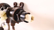 TOYOTA LAND CRUISER 200 4.5 V8 SERWA GRUSZKA ZAWIESZENIE HYDRAULICZNE LEWE 49020-60010