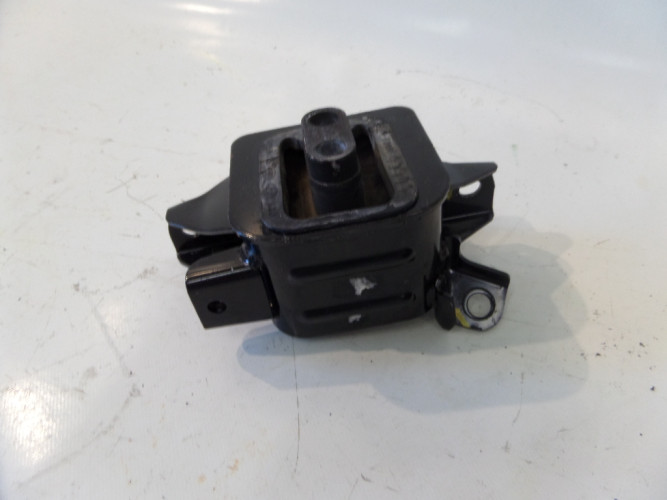  KIA RIO 1.4 CRDI IV 17- ŁAPA PODUSZKA SKRZYNI 21824-F3100
