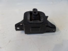  KIA RIO 1.4 CRDI IV 17- ŁAPA PODUSZKA SKRZYNI 21824-F3100