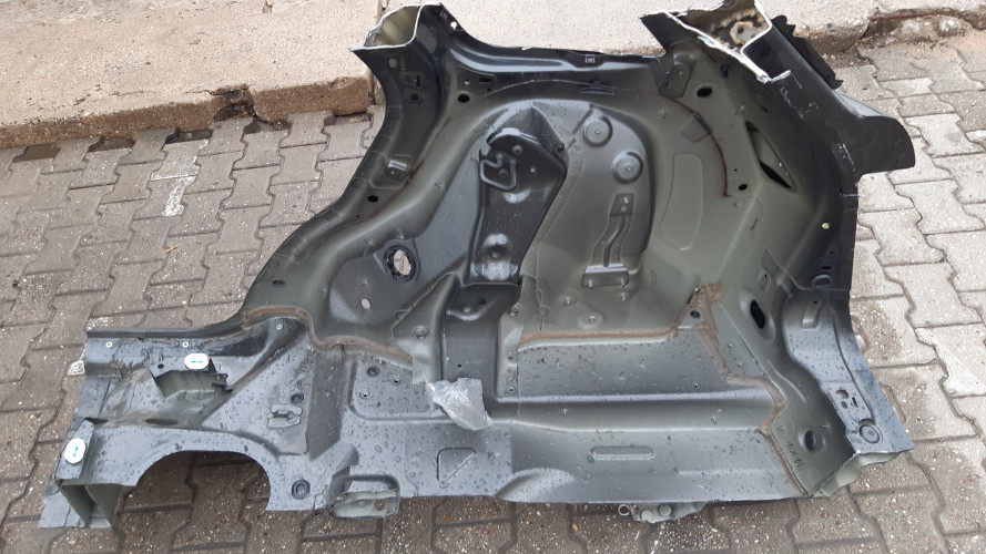 RANGE ROVER EVOQUE II L551 18- ĆWIARTKA BŁOTNIK PRAWA TYŁ