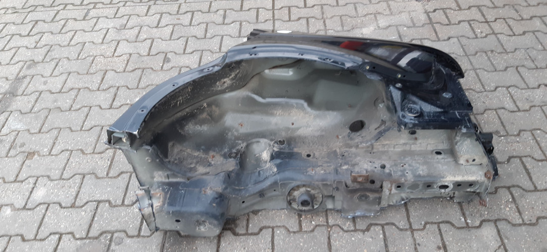 LAND ROVER DISCOVERY SPORT L550 ĆWIARTKA BŁOTNIK LEWA TYŁ 1AG