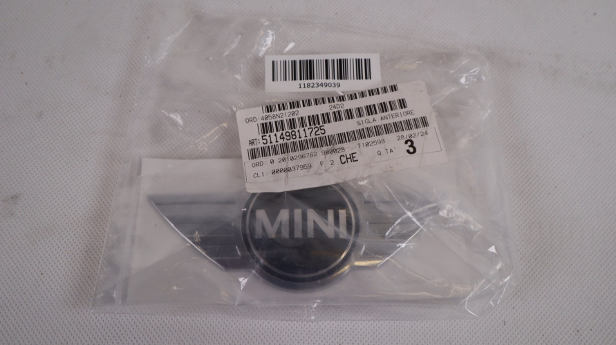 MINI COUNTRYMAN R60 EMBLEMAT MASKI 51149811725