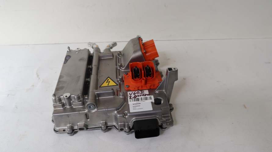 VOLVO V60 II 2.0 T6 PLUG IN HYBRID INWENTER KONWENTER FALOWNIK PRZETWORNICA 32280830