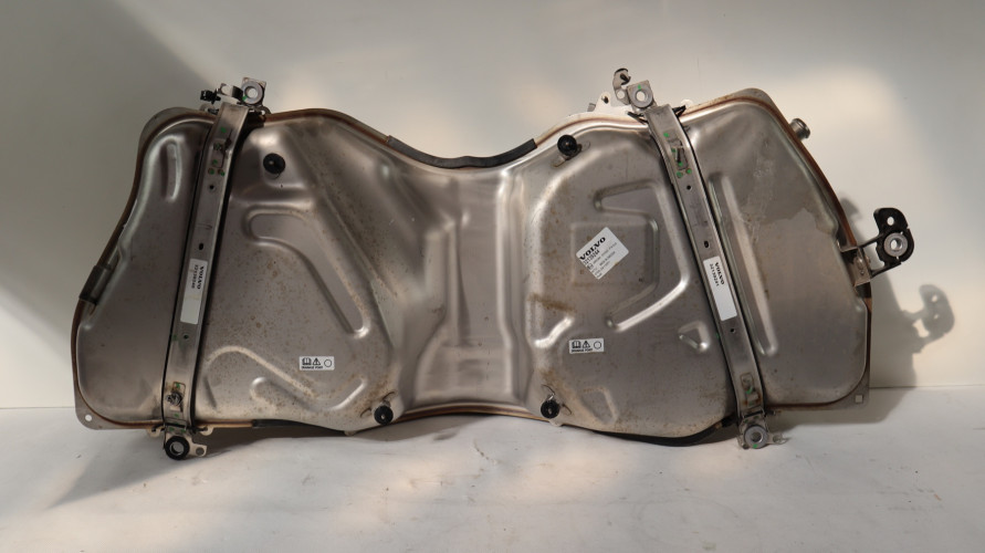 VOLVO V60 II 2.0 T6 PLUG IN HYBRID ZBIORNIK PALIWA 32139162, 32139240, 32139244, 32139241