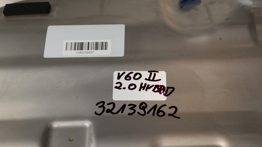 VOLVO V60 II 2.0 T6 PLUG IN HYBRID ZBIORNIK PALIWA 32139162, 32139240, 32139244, 32139241