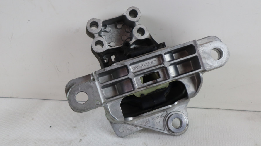 VOLVO XC40 1.5 T2 ŁAPA PODUSZKA SILNIKA 32298325