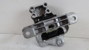 VOLVO XC40 1.5 T2 ŁAPA PODUSZKA SILNIKA 32298325