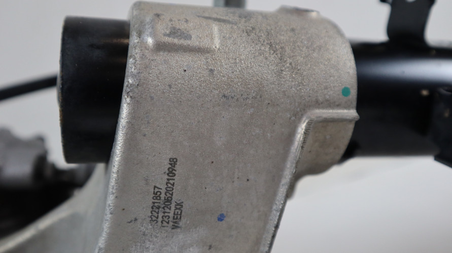 VOLVO XC40 1.5 T2 ZAWIESZENIE MCPHERSON PRAWY PRZÓD 32246638, 32269255
