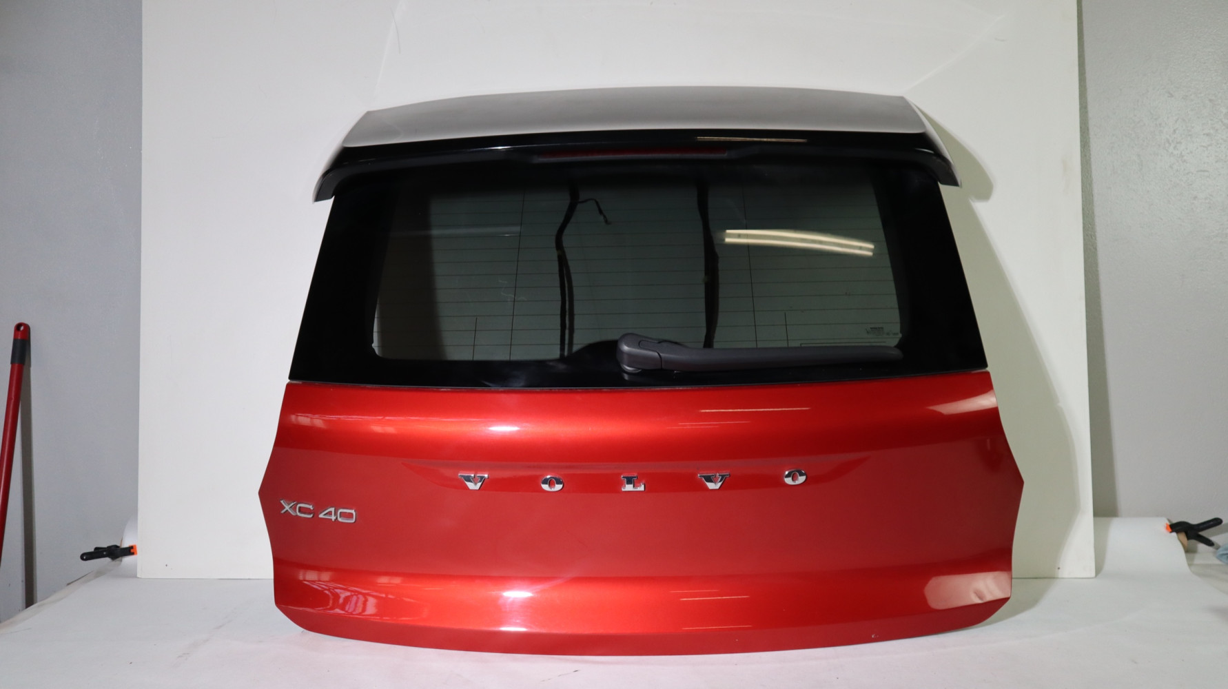 VOLVO XC40 KLAPA BAGAŻNIKA 725