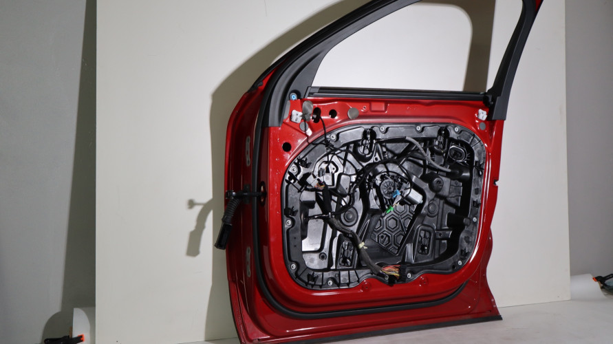 VOLVO XC40 DRZWI PRAWE PRZÓD 725