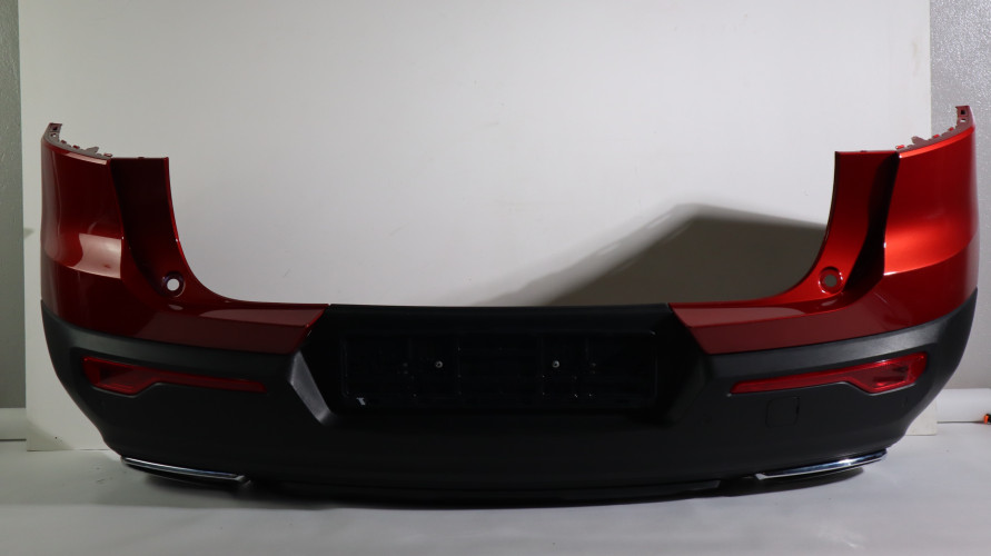 VOLVO XC40 R-DESIGN ZDERZAK TYŁ 725