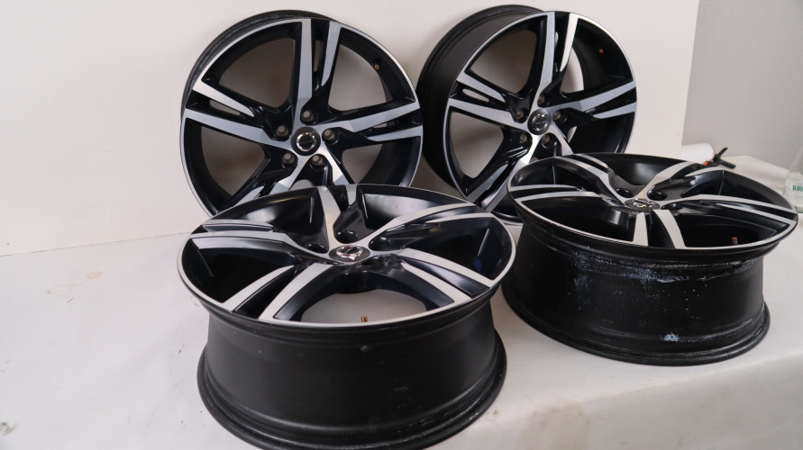 VOLVO XC40 FELGI ALUMINIOWE 19X7.5 31423931