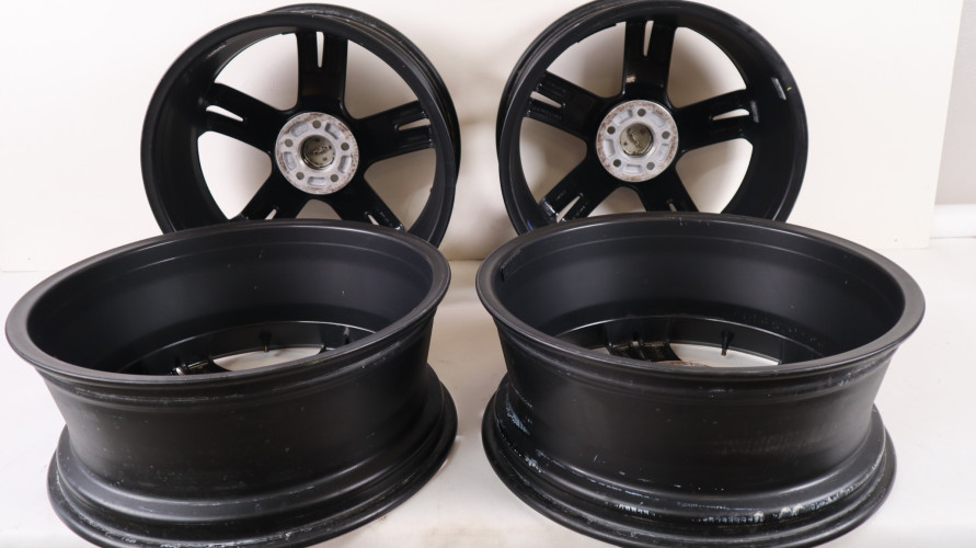 VOLVO XC40 FELGI ALUMINIOWE 19X7.5 31423931