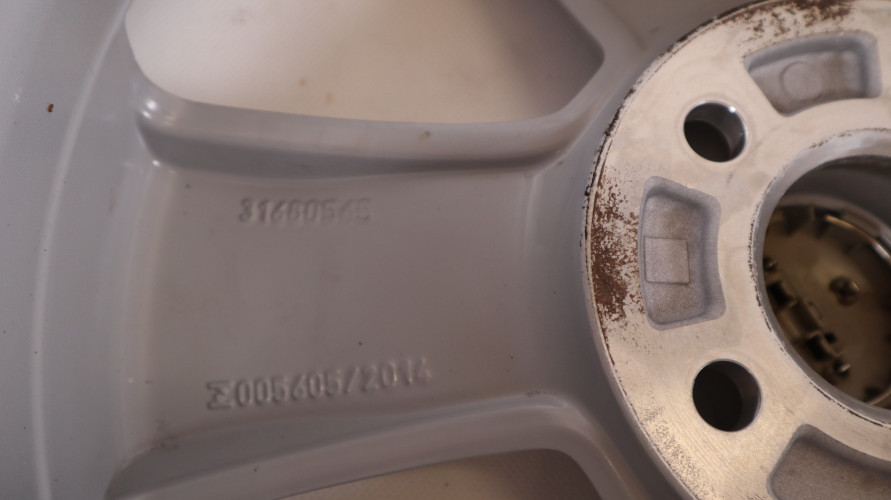 VOLVO XC40 FELGI ALUMINIOWE 17X7. 31680565
