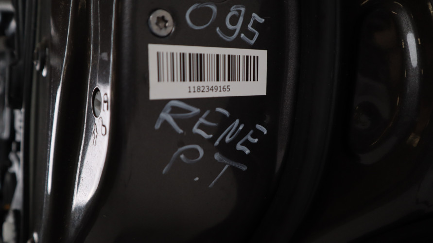JEEP RENEGADE DRZWI PRAWE TYŁ '095